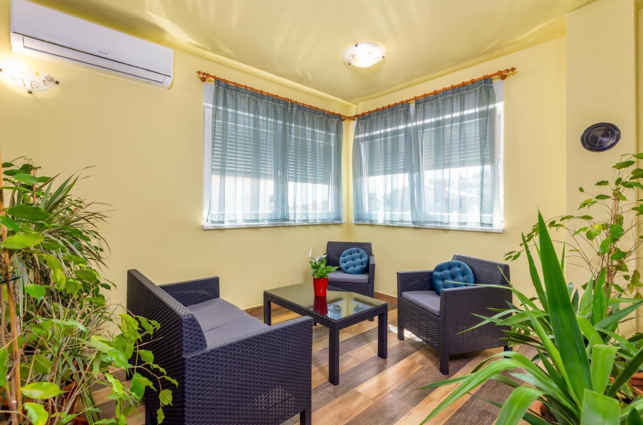 Apartmani Monte Pula Exteriér fotografie