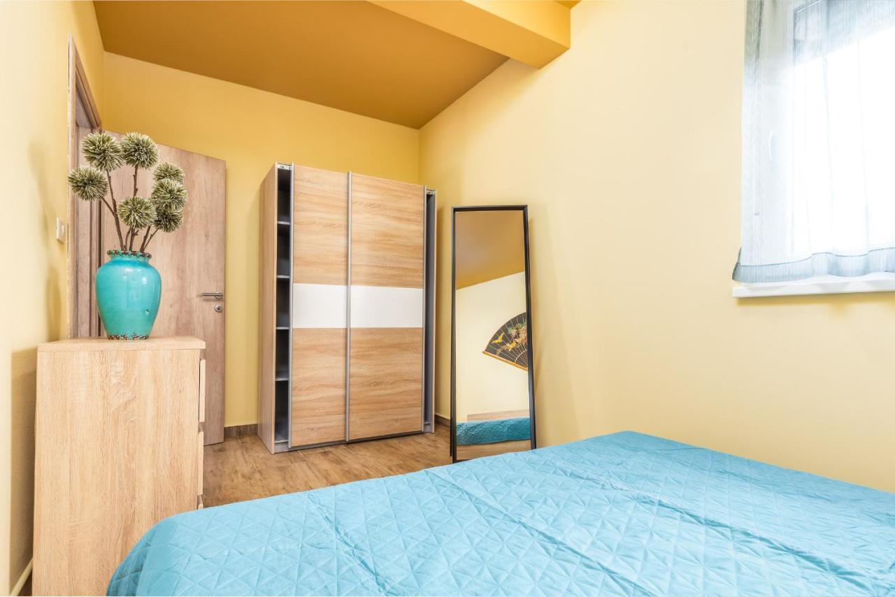 Apartmani Monte Pula Exteriér fotografie