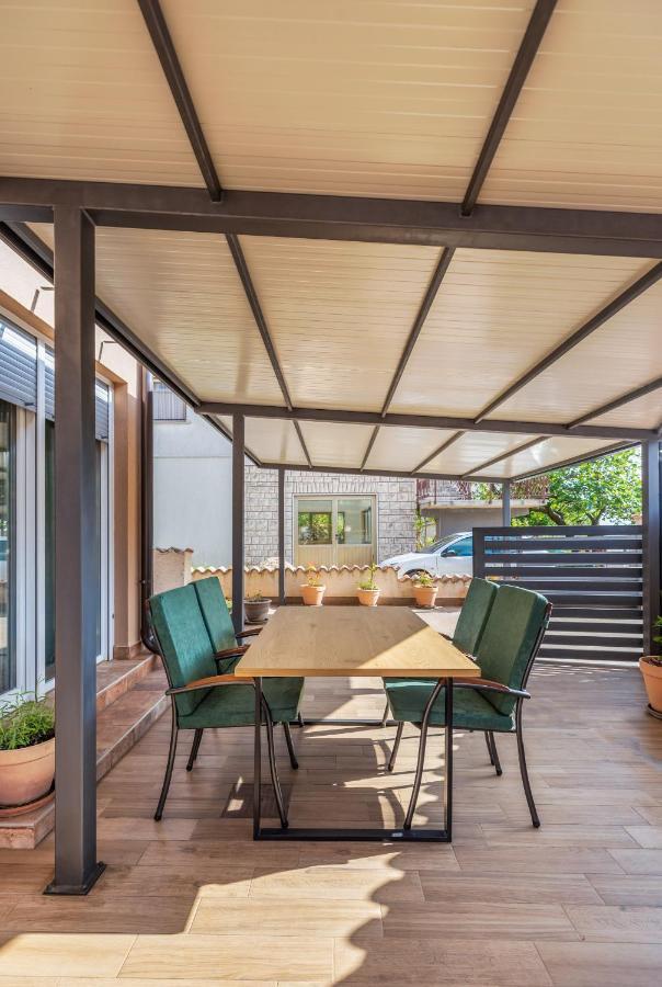 Apartmani Monte Pula Exteriér fotografie